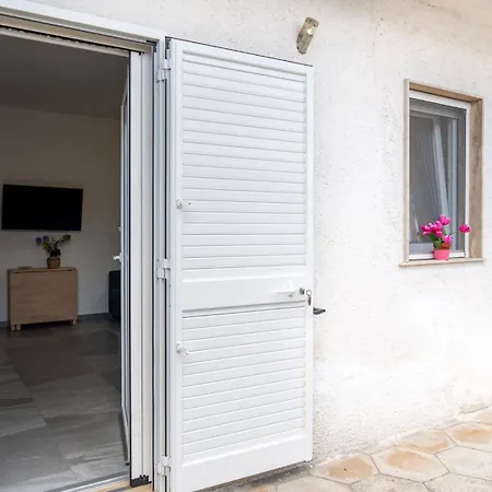 Appartamento Casa Mario 2d A 180 Mt Dal Mare Di Punta Prosciutto