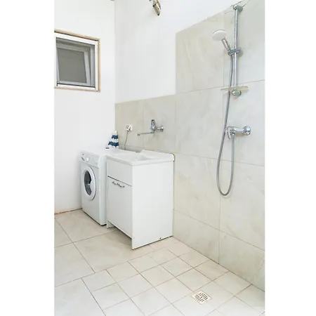 Casa Mario 2d A 180 Mt Dal Mare Di